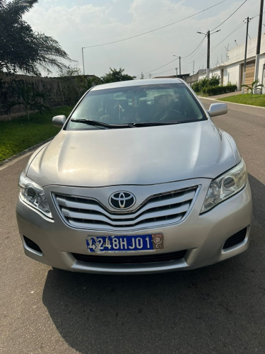 TOYOTA CAMRY LE _ 2010