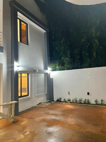 Location d'une villa triplex de bon standing de 10p à Riviera M'badon Zone Nvlle Ambassade de Chine