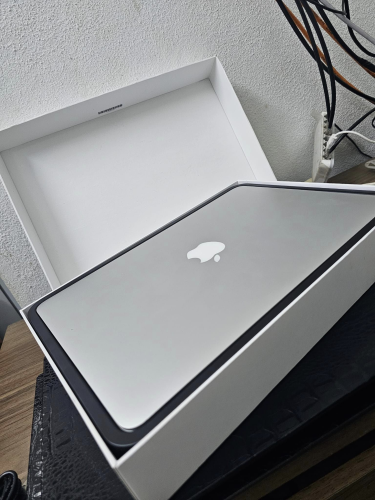 King Apple macbook pro RETINA 2015