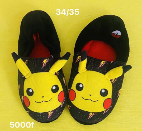 Pantoufles Pikachu P34/35