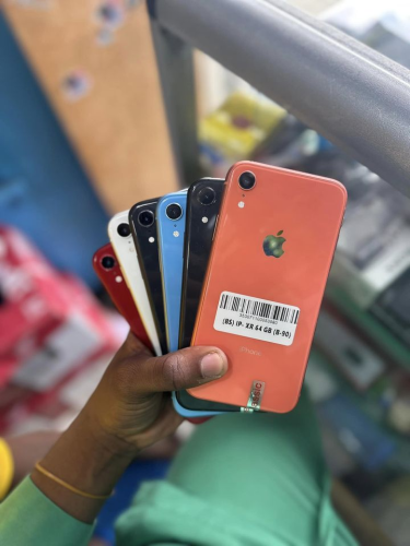 IPHONE XR 64 GB