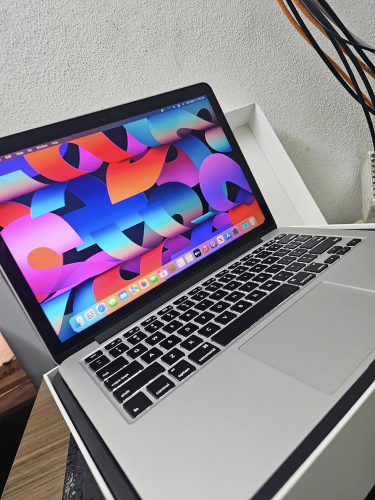 King Apple macbook pro RETINA 2015