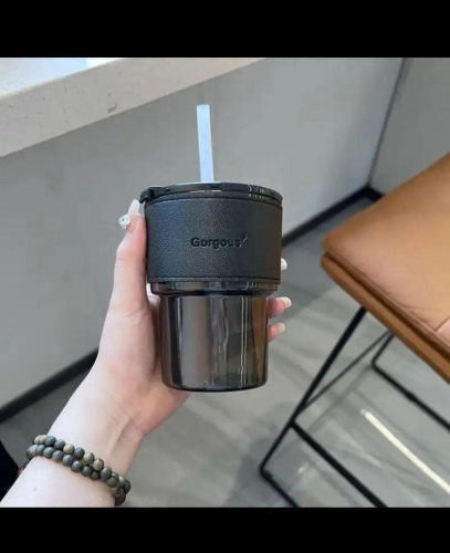 Tasses à café en verre avec paille et couvercle - Noire