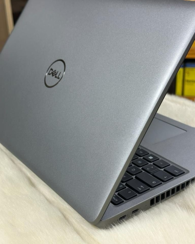 DELL LATITUDE